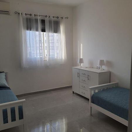 Lovely Three-Room Apartment Above The Promenade 아슈도드 외부 사진